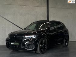 Zwart Gebruikt 2022 BMW X5 M Sport SUV | € 74.890 (Iets duurder)