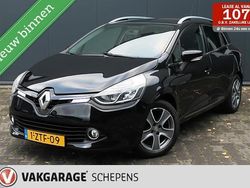 Zwart Gebruikt 2015 Renault Clio GrandTour Night&Day Stationwagen | € 6.495 (Goede deal)