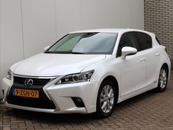 Wit Gebruikt 2014 Lexus CT200h Business Edition Hatchback | € 13.400 (Eerlijke prijs)