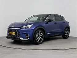 Blauw, metallic lak Gebruikt 2024 Lexus LBX SUV | € 42.445 (Eerlijke prijs)
