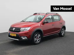 Rood Gebruikt 2019 Dacia Sandero Hatchback | € 12.440 (Iets duurder)