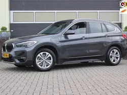 Grijs, metallic lak Gebruikt 2021 BMW X1 Executive SUV | € 26.900 (Super prijs)