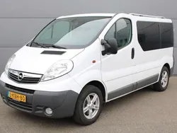 Wit Gebruikt 2013 Opel Vivaro Van | € 16.900