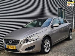 Grijs Gebruikt 2012 Volvo S60 Momentum Sedan | € 5.995 (Super prijs)