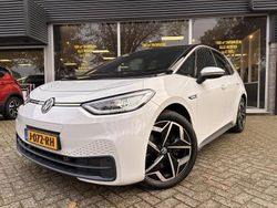 Wit Gebruikt 2020 VW ID.3 Hatchback | € 16.500 (Eerlijke prijs)