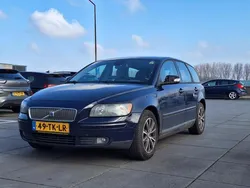 Blauw, metallic lak Gebruikt 2006 Volvo V50 Stationwagen | € 1.849 (Eerlijke prijs)