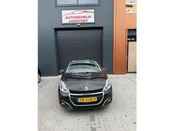 Zwart Gebruikt 2017 Peugeot 208 Hatchback | € 7.950 (Eerlijke prijs)
