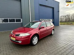 Rood Gebruikt 2009 Renault Mégane GrandTour Stationwagen | € 1.750 (Super prijs)