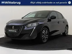 Zwart Gebruikt 2021 Peugeot 208 Allure Hatchback | € 14.925 (Eerlijke prijs)