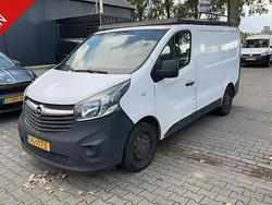 Wit Gebruikt 2015 Opel Vivaro Edition Van | € 3.500 (Goede deal)