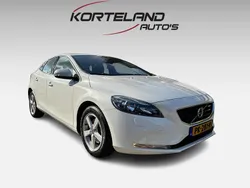 Wit Gebruikt 2013 Volvo V40 Momentum Stationwagen | € 13.145 (Goede deal)
