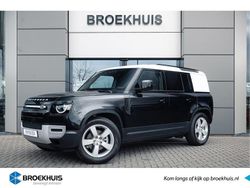 Santorini black (donker zwart metallic)zwart Gebruikt 2024 Land Rover Defender SUV | € 69.938 (Super prijs)