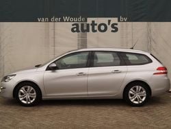 Grijs Gebruikt 2015 Peugeot 308 Allure Stationwagen | € 4.900 (Eerlijke prijs)
