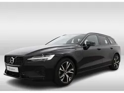Zwart Gebruikt 2022 Volvo V60 Plus Stationwagen | € 36.900 (Goede deal)