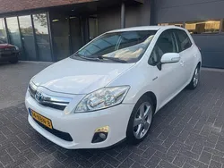 Wit Gebruikt 2010 Toyota Auris Executive Hatchback | € 6.295 (Eerlijke prijs)