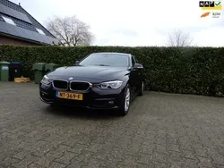 Zwart Gebruikt 2017 BMW 318 Executive Stationwagen | € 15.999 (Eerlijke prijs)