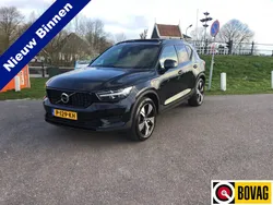 Zwart Gebruikt 2022 Volvo XC40 R-Design SUV | € 36.500 (Eerlijke prijs)