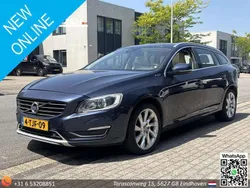Blauw Gebruikt 2014 Volvo V60 Summum Stationwagen | € 4.950