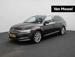 Bruin Gebruikt 2020 Skoda Superb Business Line Stationwagen | € 23.900 (Eerlijke prijs)