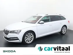Wit Gebruikt 2022 Skoda Superb Business Line Stationwagen | € 31.940 (Eerlijke prijs)