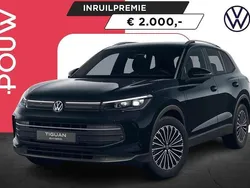 Grijs, metallic lak Nieuw 2025 VW Tiguan Edition SUV | € 52.950 (Eerlijke prijs)