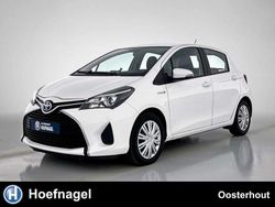 Wit Gebruikt 2016 Toyota Yaris Hybrid Hatchback | € 12.400 (Eerlijke prijs)