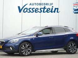 Blauw Gebruikt 2015 Volvo V40 CC Summum Stationwagen | € 18.900 (Duur)