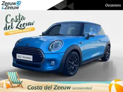 Electric blue metallic (blauw metallic) Gebruikt 2015 Mini Cooper Hatchback | € 12.940 (Goede deal)