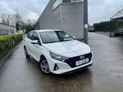 Wit Gebruikt 2022 Hyundai i20 Classic Sedan | € 17.500 (Eerlijke prijs)