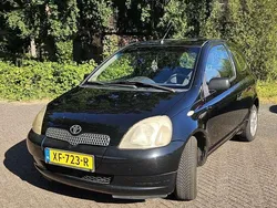 Zwart Gebruikt 2002 Toyota Yaris Sedan | € 1.250 (Goede deal)