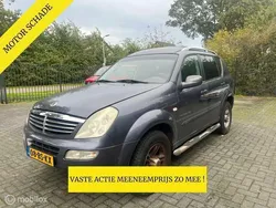 Grijs metallic Gebruikt 2005 Ssangyong Rexton SUV | € 999