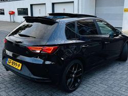 Gebruikt 2015 Seat Leon FR Sedan | € 9.800