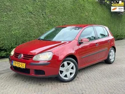 Rood Gebruikt 2004 VW Golf IV Hatchback | € 2.750 (Iets duurder)