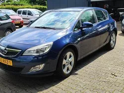 Blauw Gebruikt 2011 Opel Astra Edition Hatchback | € 3.499 (Goede deal)