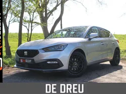 Grijs Gebruikt 2023 Seat Leon Business Hatchback | € 25.495 (Eerlijke prijs)