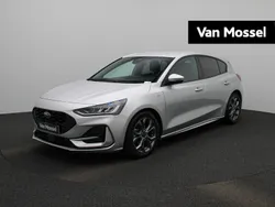 Grijs Gebruikt 2023 Ford Focus ST-Line Hatchback | € 24.745 (Goede deal)
