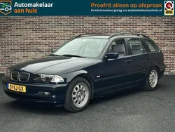 Blauw Gebruikt 2001 BMW 320 Executive Stationwagen | € 8.500