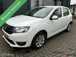 Wit Gebruikt 2015 Dacia Sandero Lauréate Hatchback | € 5.950 (Goede deal)
