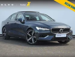 Blauw Gebruikt 2024 Volvo S60 Ultimate Sedan | € 43.840 (Eerlijke prijs)