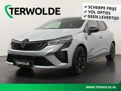 Grijs Gebruikt 2025 Renault Clio V Esprit Alpine Hatchback | € 32.795
