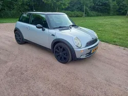 Grijs Gebruikt 2005 Mini ONE Hatchback | € 2.500 (Eerlijke prijs)