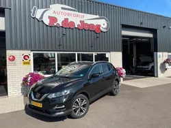 Zwart Gebruikt 2018 Nissan Qashqai N-Connecta SUV | € 15.975 (Eerlijke prijs)