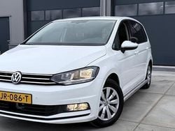 Wit (metallic) Gebruikt 2016 VW Touran Comfortline MPV | € 8.800 (Super prijs)