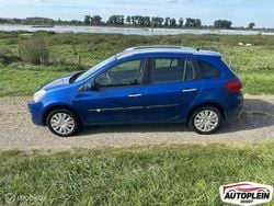 Blauw Gebruikt 2008 Renault Clio GrandTour Stationwagen | € 2.250 (Eerlijke prijs)