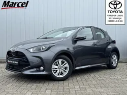 Grijs Nieuw 2025 Toyota Yaris Hybrid Active Hatchback | € 26.850 (Eerlijke prijs)