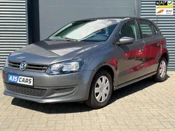 Grijs, metallic lak Gebruikt 2013 VW Polo Hatchback | € 5.699 (Super prijs)