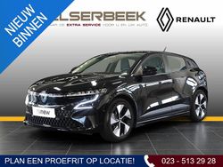 Zwart Gebruikt 2023 Renault Mégane IV Evolution Hatchback | € 28.995