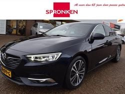 Blauw Gebruikt 2019 Opel Insignia Innovation Hatchback | € 19.900 (Goede deal)