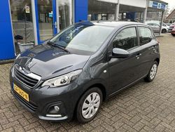 Grijs, metallic lak Gebruikt 2015 Peugeot 108 Active Hatchback | € 6.650 (Iets duurder)