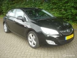 Zwart Gebruikt 2011 Opel Astra Cosmo Hatchback | € 1.950 (Super prijs)